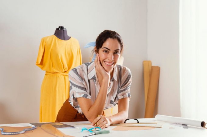Profissão de Designer de Moda: Funções, Salários e Dicas para Iniciantes